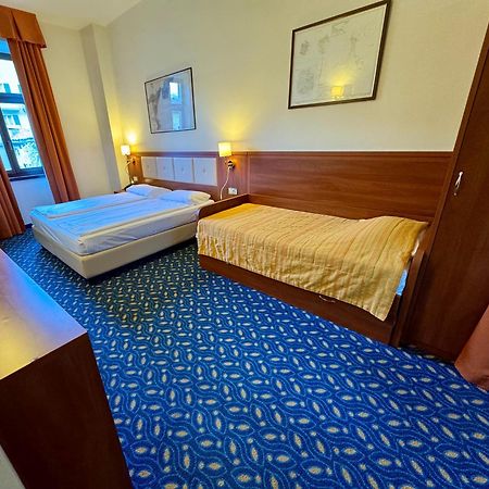 Lake Hotel Benaco Torbole Sul Garda Екстериор снимка